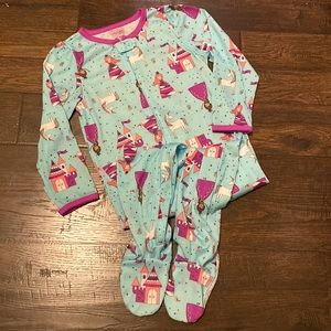 Carters toddler girls 4T princess footed sleeper pajamas nwot